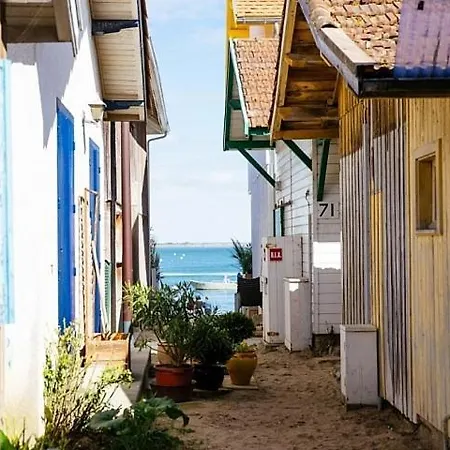 Les Cles Du Bassin Holiday home